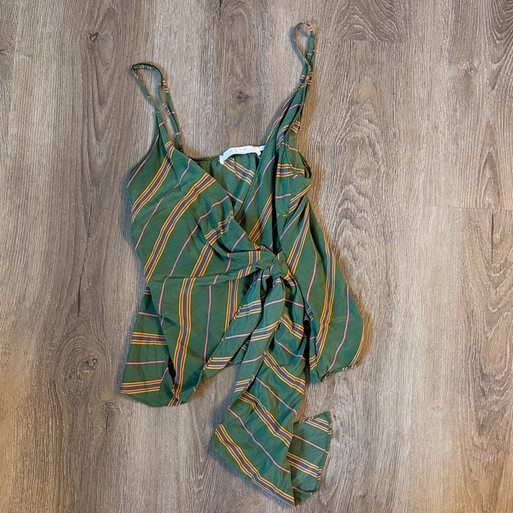 ASTR-Green Striped Tie-Front Cami Top- size large (fits like a m)
